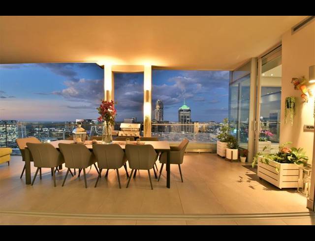 4 BEDROOM APARTMENT FOR SALE IN SANDHURST